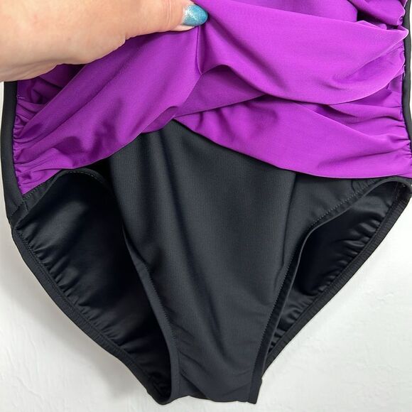 Miraclesuit Color-Block Megan Tummy Control One-Piece Swimsuit 10 - Picture 3 of 9